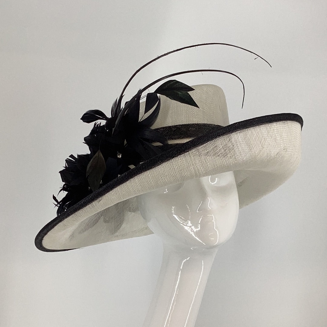 Veromia Occasions J Bee 774 Ivory/Black Hat (X19) – Fab Frocks